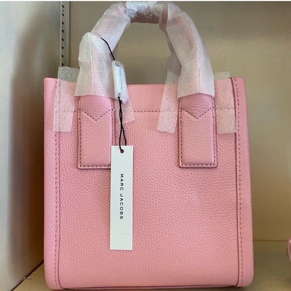 4pc Bundle: Marc Jacobs Crossbody, MK Tote, & Marc Jacobs Bracelet + Earrings - Picture 6 of 15